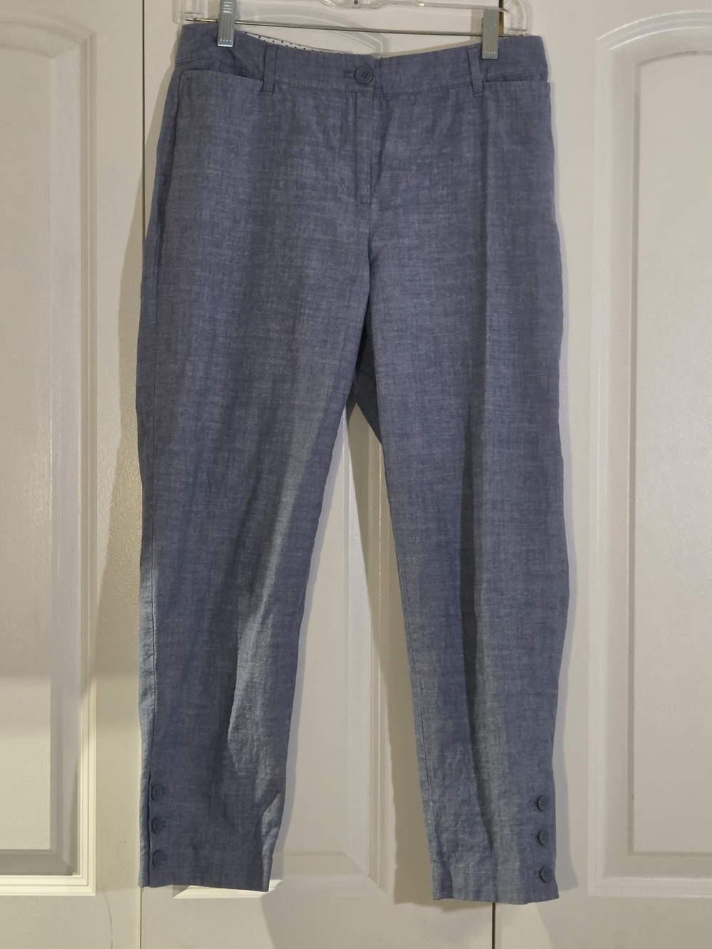 Talbots Women's Pant Size 4 Perfect Crop Blue Button Ankle Accent 100% Cotton
